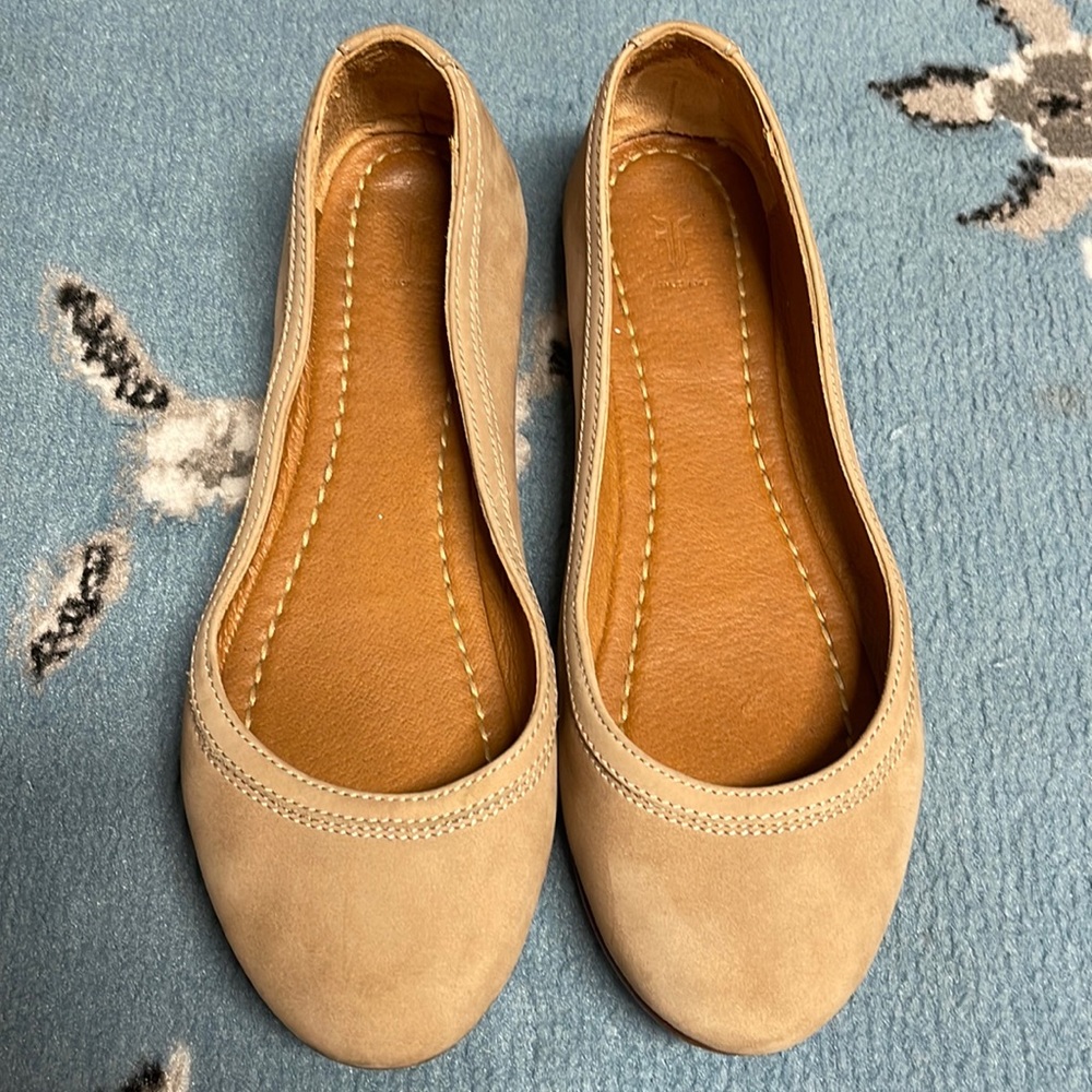 Frye Women's Light Tan Suede Ballet Flats